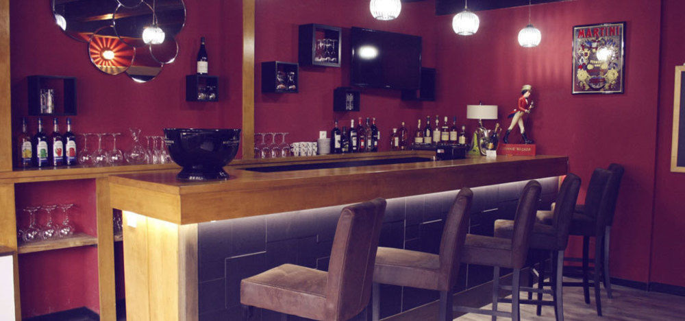 Logis L'Hotel D'Arc Arc-sur-Tille Екстериор снимка