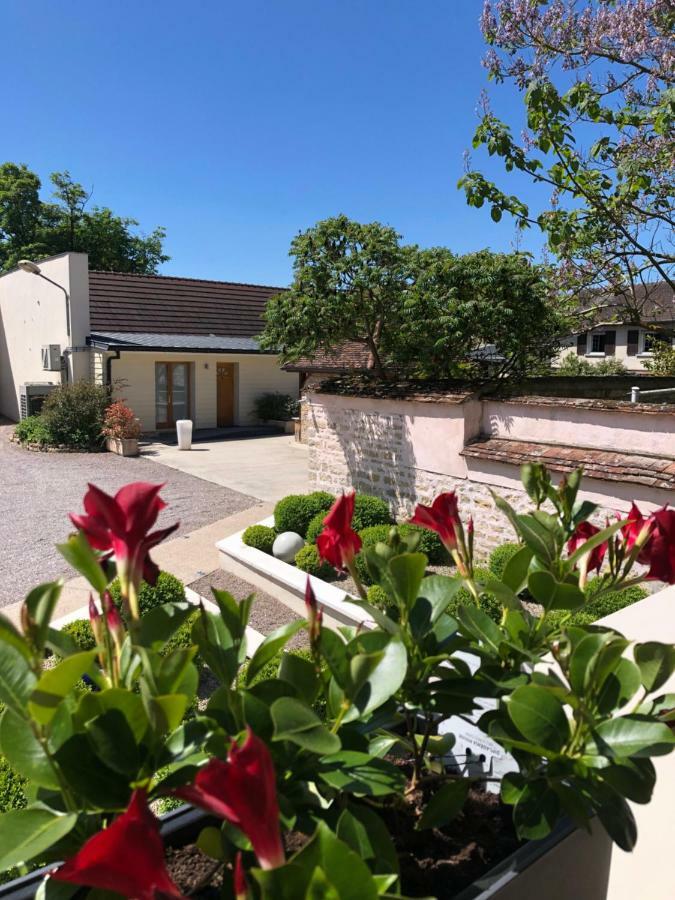 Logis L'Hotel D'Arc Arc-sur-Tille Екстериор снимка